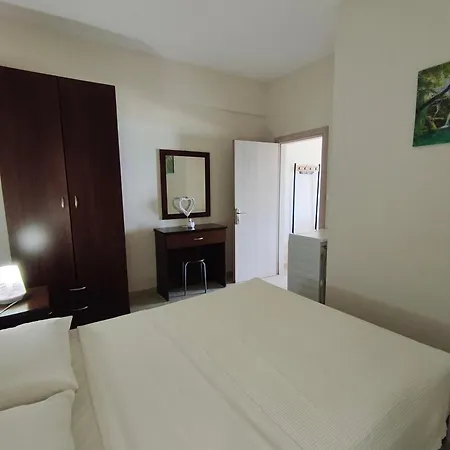 Apartman Marianna Néa Róda