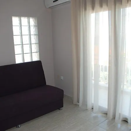 Apartment Marianna Nea Roda