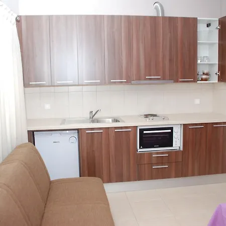 Marianna Apartment Nea Roda